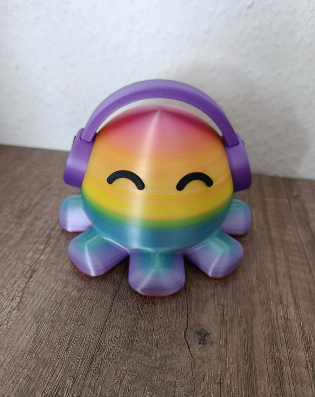 Regenbogen Oktopus mit Kopfhörern | Dekofigur | Handgefertigt | In verschiedenen Farben