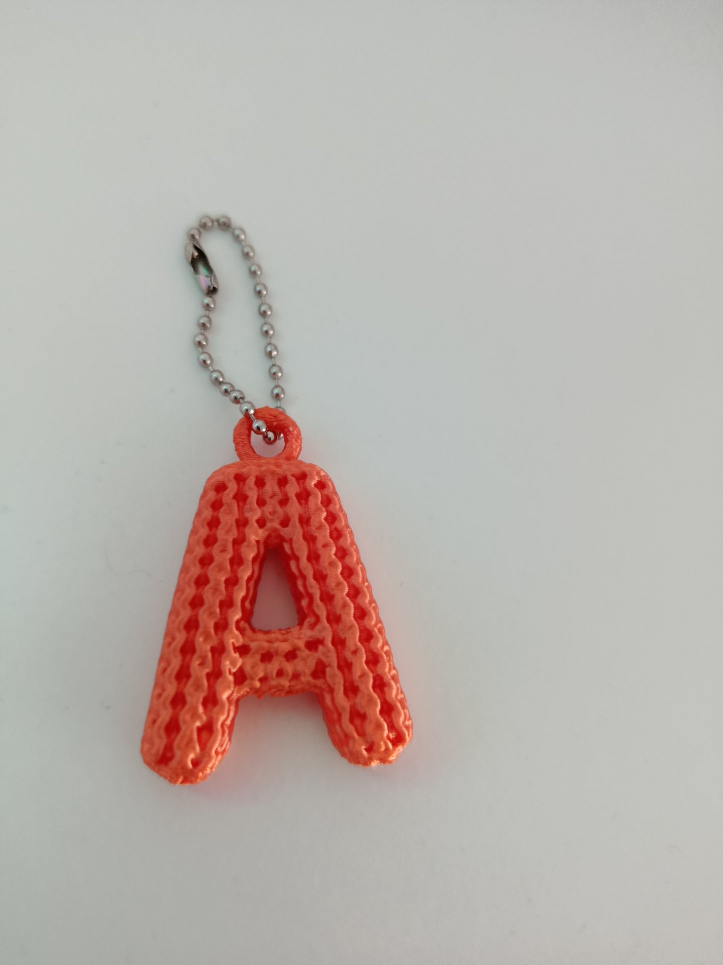 Personalisierter Schlüsselanhänger in Strickoptik | Initiale A–Z | 3D-Druck | Geschenk
