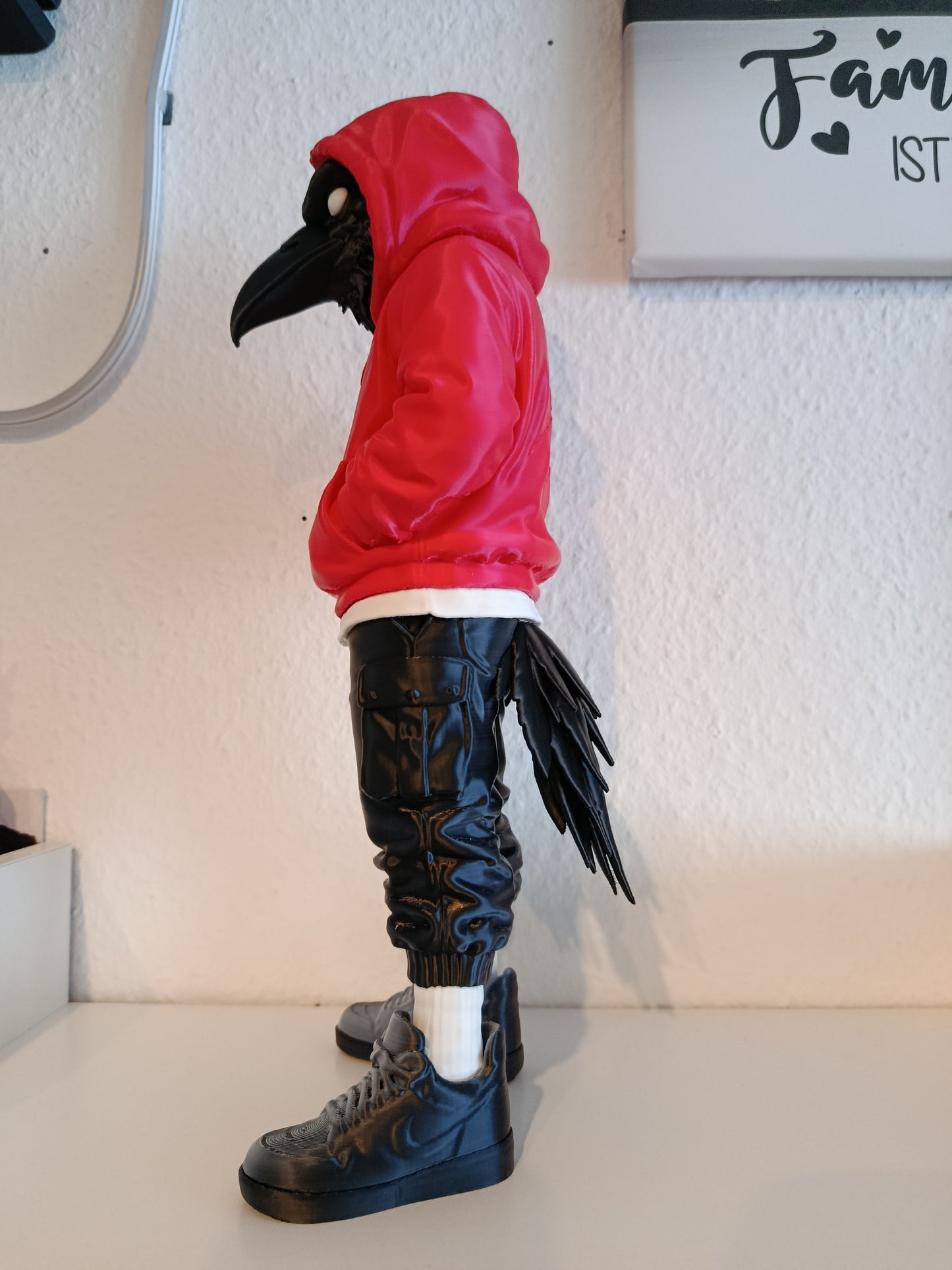 Raben-Figur 40 cm | Hoodie, Hose & Schuhe farblich wählbar